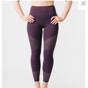 Zyia BlackBerry Motto Leggings